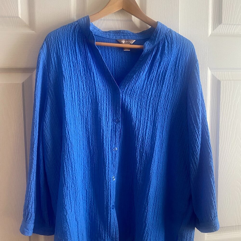 2X plus top White Stag Periwinkle 3/4 sleeve button down vibrance crepe textured